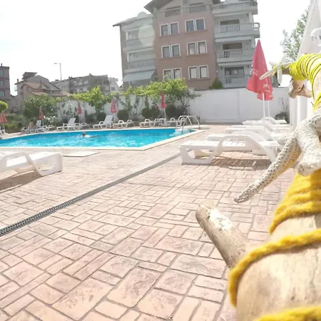 Alba Family Club Ξενοδοχείο 2*