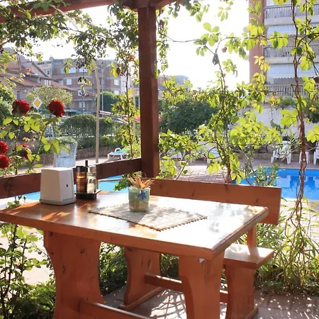 Alba Family Club Πριμόρσκο