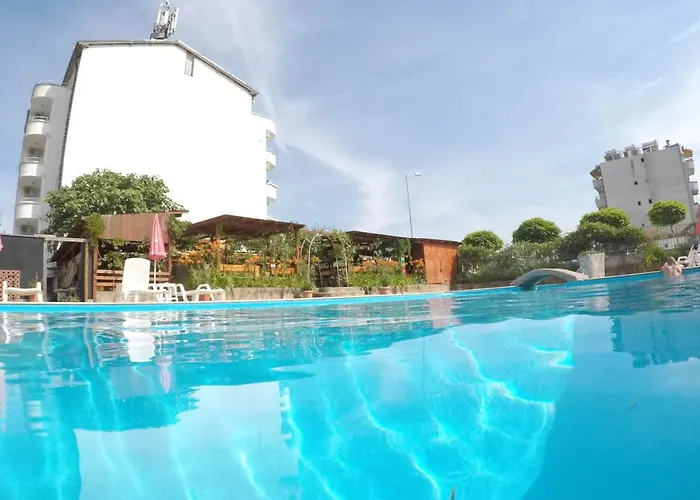 Alba Family Club Hotel