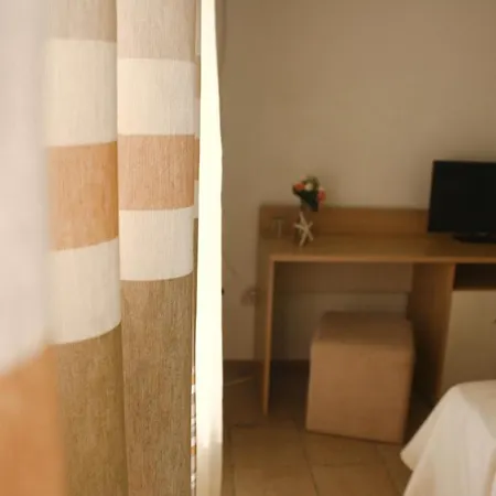 Alba Family Club Hotel 2*