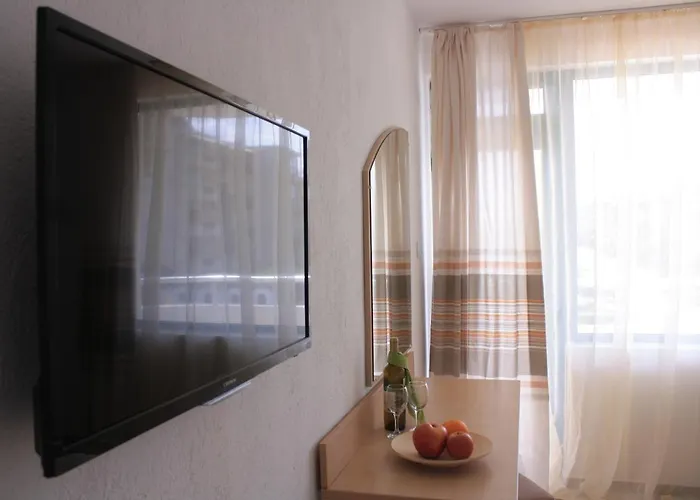 Alba Family Club Hotel 2*